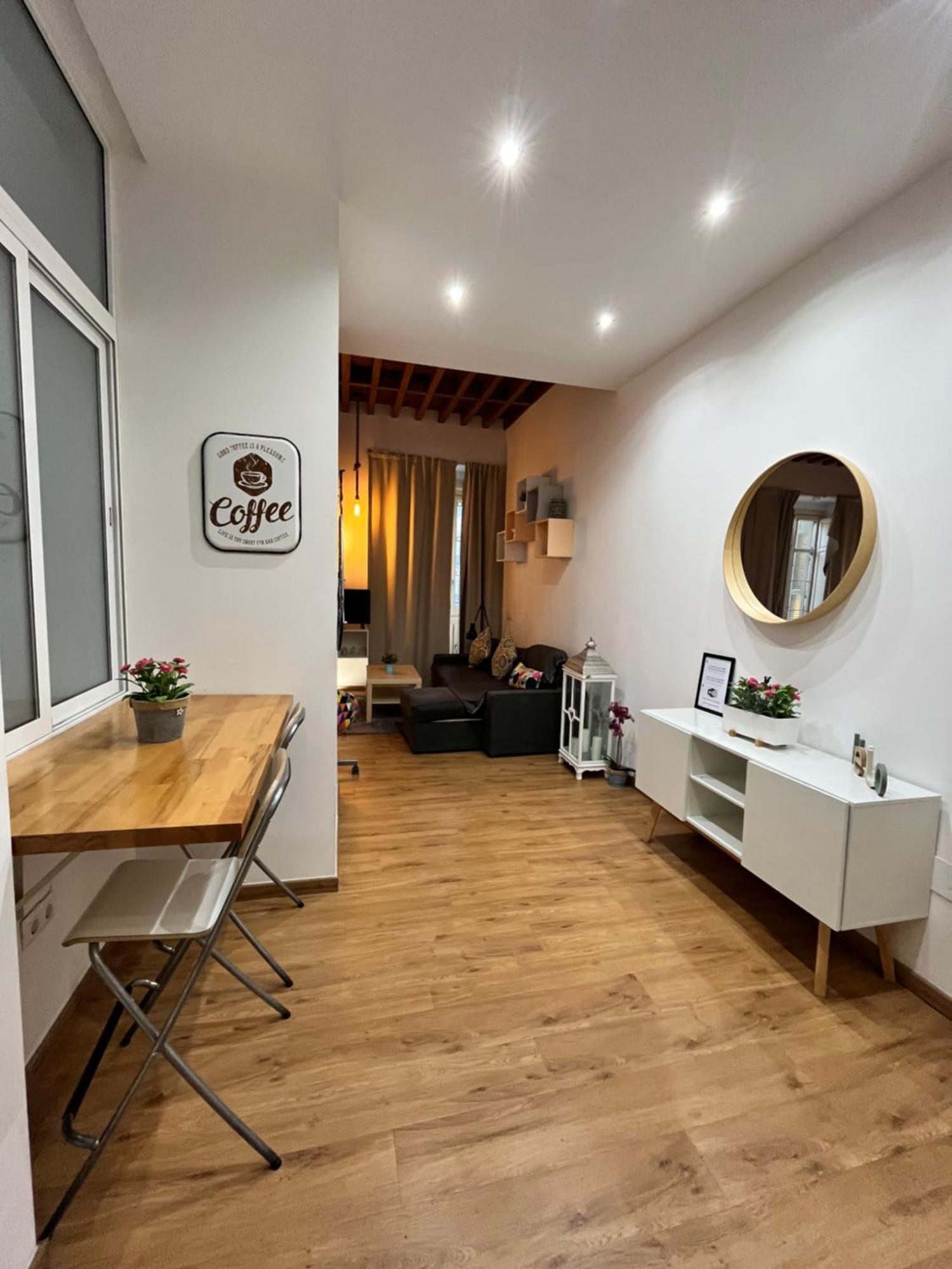 Larios Deluxe Studio 말라가 외부 사진